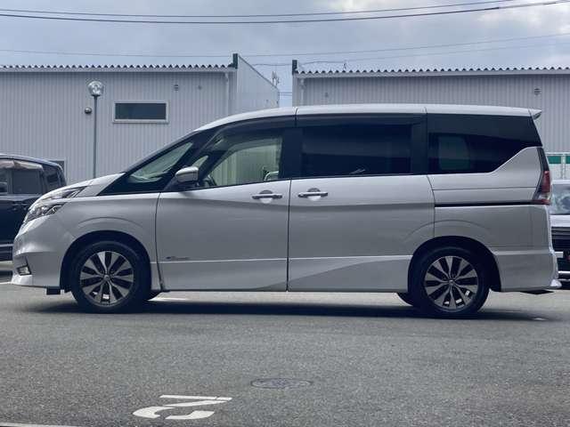 �y�j�l�f�z�[���f�B���O�X�Ƃ́z�������{�ő勉�����ԃf�B�[���[�ł������Ђ͕����E����E����E�F�{�E�啪�ŎO�H�E�X�Y�L�̎����ԃf�B�[���[�ł����ǎ��ȎԁA�A�t�^�[�t�H���[�����C������������