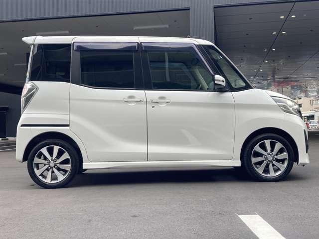 ｅＫスペースカスタム カスタムＴ　スマートキー　バックカメラ　ＣＤ　ターボ　両側オートスライドドア　アルミ　インテリジェントキー　イモビライザー　パワーウィンドウ　ターボ車　Ｂカメラ　ＥＳＣ　パワーステアリング　ベンチシート　エアコン（8枚目）