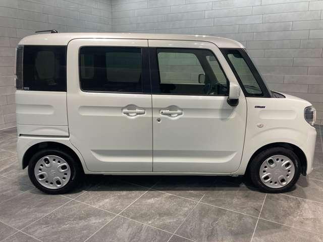 スペーシア ハイブリッドＧ　スマートキー　プッシュスタート　両面スライドドア　サイドエアＢ　パワーウインド　ベンチシ－ト　スマートキー・プッシュスタート　盗難警報装置　エネチャージ　Ｗエアバッグ　横滑防止装置　エアバック　ＡＣ（9枚目）