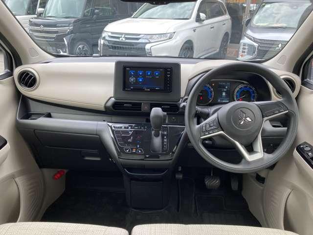 ｅＫワゴン Ｇ　元レンタカー／禁煙車／ナビ／ＥＴＣ　衝突軽減ブレーキ　前席シートヒーター　クリアランスソナー　ＥＴＣ　ナビＴＶ　アイドリングストップ　ベンチシート　バックカメラ　オートエアコン　盗難警報装置　ＡＢＳ（10枚目）