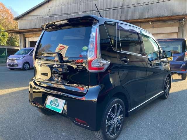 ｅＫカスタム Ｔセーフティパッケージ　カーナビ　全方位カメラ　ＥＴＣ　ナビＴＶ　フロントベンチシート　記録簿　ＥＴＣ車載器　ｉ－ｓｔｏｐ　フルセグ　Ｓヒーター　メモリーナビ　ＤＶＤ　ＥＳＣ　ターボ　盗難防止システム　ＡＢＳ　エアバッグ（8枚目）