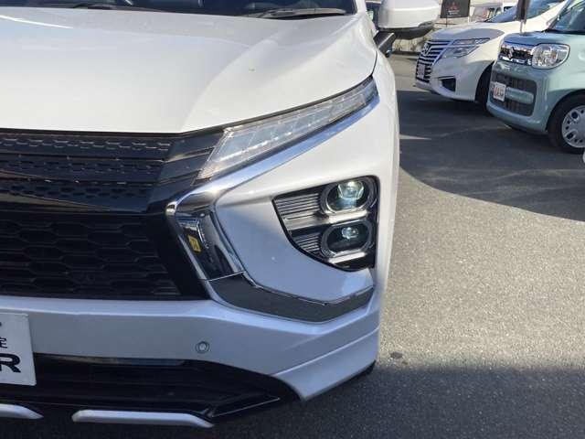 エクリプスクロスＰＨＥＶ Ｐ　ナビ　バックカメラ　全方位モニター　３６０度カメラ　ＡＢＳ　クルコン　バックカメラ　ソナー　寒冷地仕様車　禁煙車　４ＷＤ　盗難防止　フルオートエアコン　横滑り防止　キーフリー　サイドエアバッグ　ナビ（10枚目）