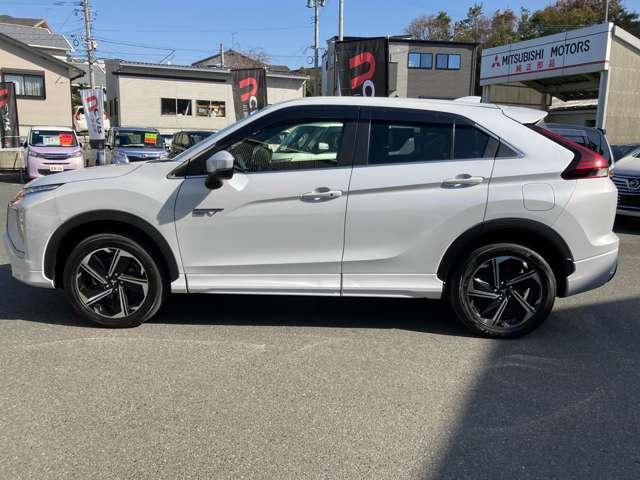 エクリプスクロスＰＨＥＶ Ｐ　ナビ／ドライブレコーダー／ワンオーナー　スマ－トキ－　衝突軽減ブレーキシステム　Ｒカメラ　寒冷地　アイドリングストップ　パワーシート　４ＷＤ　クリアランスソナー　禁煙車　盗難防止システム　クルコン（9枚目）