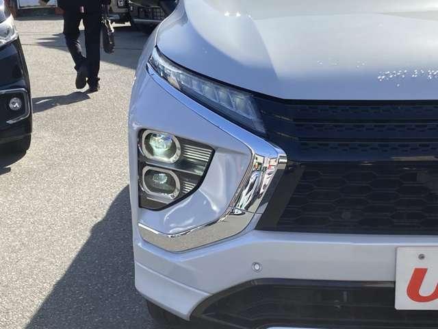 エクリプスクロスＰＨＥＶ Ｐ　ナビ／ドライブレコーダー／ワンオーナー　スマ－トキ－　衝突軽減ブレーキシステム　Ｒカメラ　寒冷地　アイドリングストップ　パワーシート　４ＷＤ　クリアランスソナー　禁煙車　盗難防止システム　クルコン（12枚目）