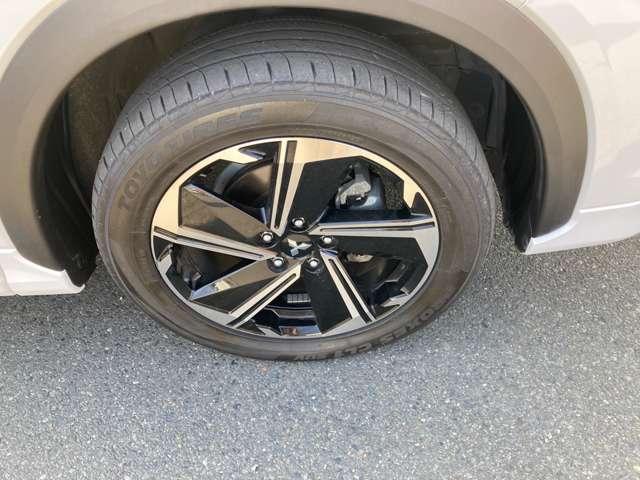 エクリプスクロスＰＨＥＶ Ｐ　ナビ／ドライブレコーダー／ワンオーナー　スマ－トキ－　衝突軽減ブレーキシステム　Ｒカメラ　寒冷地　アイドリングストップ　パワーシート　４ＷＤ　クリアランスソナー　禁煙車　盗難防止システム　クルコン（17枚目）