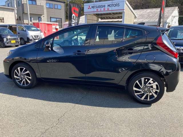 アクア Ｇ　ナビ／バックカメラ／ワンオーナー／禁煙車　バックモニタ　禁煙　ワンオーナー車　衝突軽減システム　ＬＥＤヘットライト　地デジＴＶ　アイドルストップ　横滑防止装置　前後センサー　クルコン　ＡＣ　ＥＴＣ（8枚目）