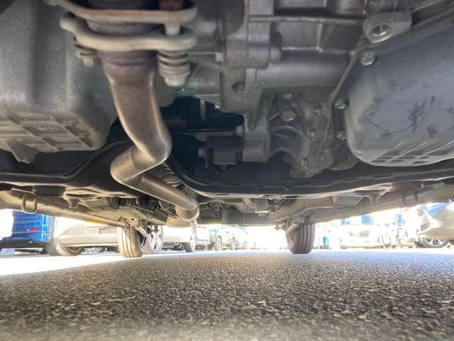 スペーシア Ｇリミテッド　ナビ　バックカメラ　全方位モニター　禁煙　デュアルカメラサポート　Ｒカメラ　前席シートヒーター　点検記録簿　ＥＳＰ　スマートキー＆プッシュスタート　ナビ　ベンチシート　盗難防止システム　リモコンキー（10枚目）