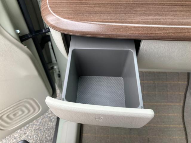 アルトラパン Ｘ　運転席助手席エアバッグ　ＡＢＳ　衝突軽減Ｂ　横滑り防止　車線逸脱警報システム　コーナーソナー　メモリーナビ　バックカメラ　ドライブレコーダー　ＥＴＣ車載器　セキュリティ　点検記録簿　社用車（52枚目）