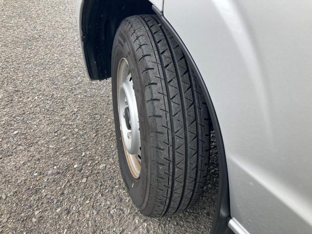 ミニキャブバン Ｍ　デュアルエアバッグ　ＡＢＳ　衝突被害軽減ブレーキ　車線逸脱防止　横滑り防止機能　メモリーナビ　バックカメラ　ＥＴＣ車載器　Ｂｌｕｅｔｏｏｔｈ　ベンチシート　記録簿（27枚目）