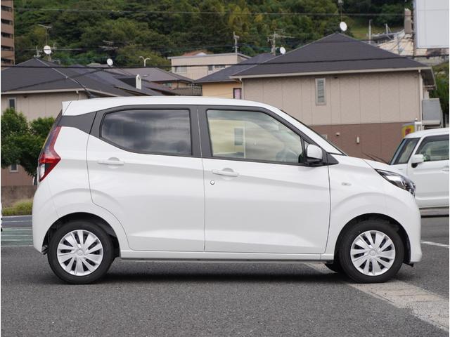 ｅＫワゴン Ｍ　衝突安全ボディ　踏み間違い防止アシスト　オートハイビーム　Ｐセンサー　アイドリングストップ　オートライト　デュアルエアバッグ　カーテンエアバック　ナビＴＶ　バックカメラ　ＥＴＣ　ＤＶＤ再生可（4枚目）