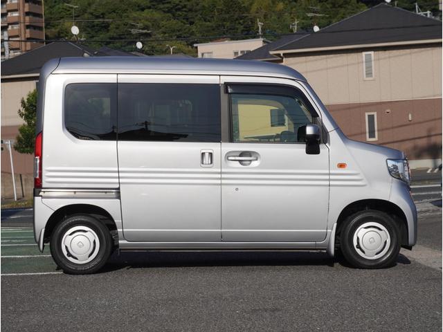 Ｎ－ＶＡＮ Ｌ・ホンダセンシング　フルセグテレビ　Ａストップ　アダプティブクルーズ　エアコン　車線逸脱センサー　盗難防止システム　ＤＶＤ再生機能　エアバッグ　左右スライドドア　パワーステアリング　ＥＳＣ　Ｗエアバッグ　ＥＴＣ　ＡＢＳ（4枚目）