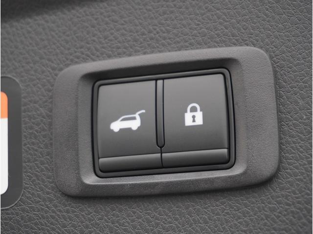 エクリプスクロスＰＨＥＶ ブラックエディション　アラウンドビューモニター　クリアランスソナー　サイドエアバッグ　スマートキー　ＬＥＤヘッドライト　シートヒーター　フルセグＴＶ　アダプティブクルーズコントロール　フルオートエアコン　誤発進抑制（39枚目）