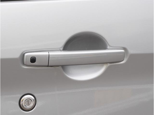 ｅＫワゴン Ｇ　衝突軽減ブレーキ　前席シートヒーター　フルセグＴＶ　クリアランスソナー　ナビＴＶ　全周囲カメラ　スマートキー　アイドリングストップ　ベンチシート　バックカメラ　オートエアコン　盗難警報装置　寒冷地仕様（16枚目）