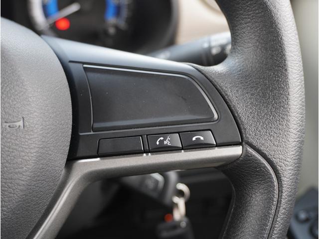 �y�X�e�A�����O�X�C�b�`�z�^�]���A�O������ڐ������炷���ƂȂ��A�I�[�f�B�I���̑��삪�\�ȕ֗��@�\�I