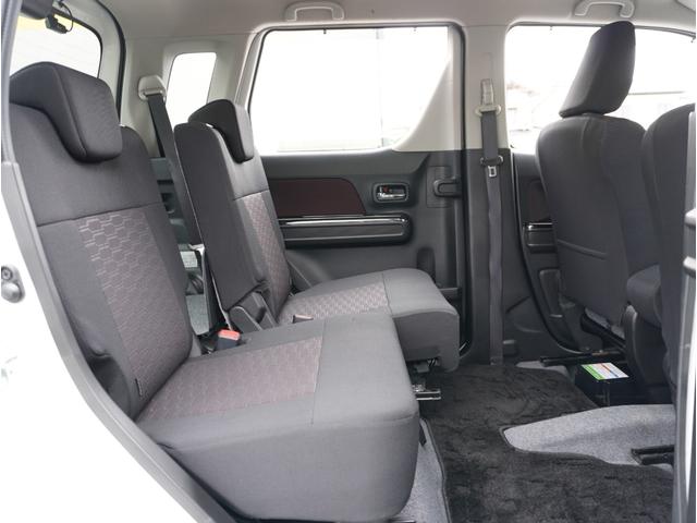 �y�X���C�h�V�[�g�z��Ȃ̓��o�[��ŃX���C�h���܂��B�X���C�h���邱�ƂŃ��Q�b�W���L��������A��Ȃ̑������L�������蒲���ł��܂��B