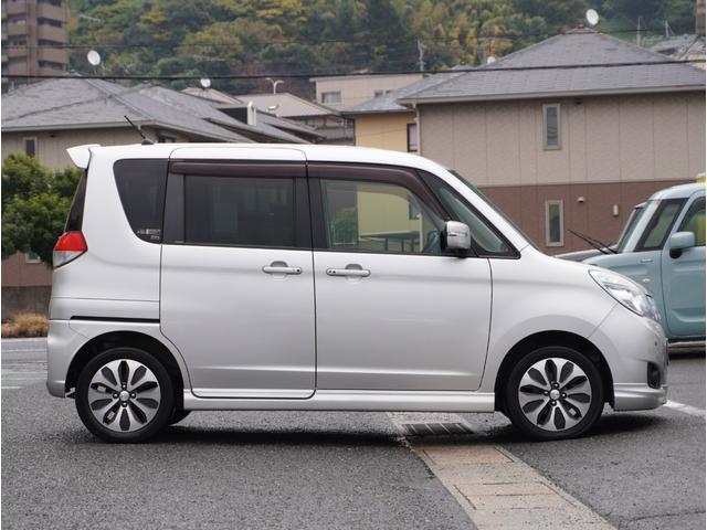 デリカＤ：２ Ｓ　ＡＳ＆Ｇ　衝突被害軽減ブレーキ　横滑り防止装置　パワーステアリング　両側パワースライドドア　スマートキー　アイドリングストップ　オートエアコン　オートクルーズコントロール　バックモニター　ナビ・ＴＶ　ＥＴＣ（4枚目）