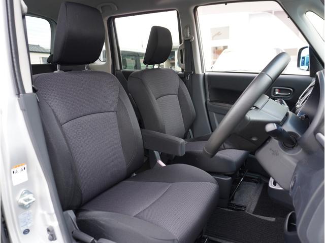 デリカＤ：２ Ｓ　ＡＳ＆Ｇ　衝突被害軽減ブレーキ　横滑り防止装置　パワーステアリング　両側パワースライドドア　スマートキー　アイドリングストップ　オートエアコン　オートクルーズコントロール　バックモニター　ナビ・ＴＶ　ＥＴＣ（5枚目）