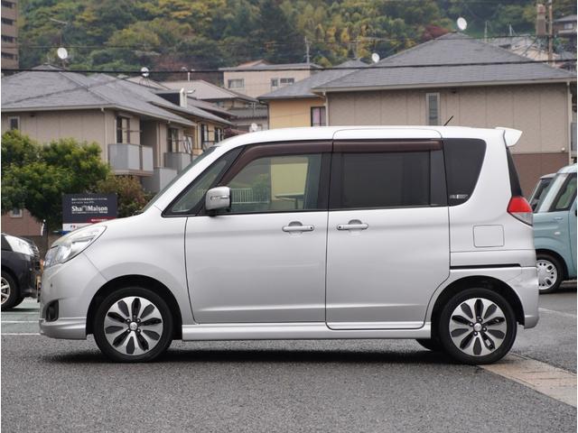 デリカＤ：２ Ｓ　ＡＳ＆Ｇ　衝突被害軽減ブレーキ　横滑り防止装置　パワーステアリング　両側パワースライドドア　スマートキー　アイドリングストップ　オートエアコン　オートクルーズコントロール　バックモニター　ナビ・ＴＶ　ＥＴＣ（11枚目）