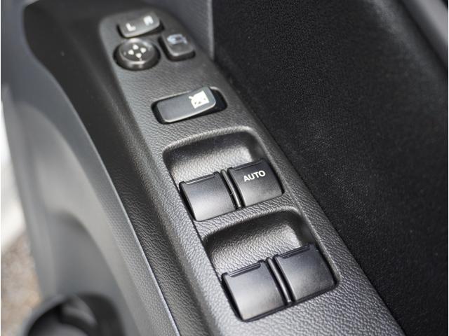 デリカＤ：２ Ｓ　ＡＳ＆Ｇ　衝突被害軽減ブレーキ　横滑り防止装置　パワーステアリング　両側パワースライドドア　スマートキー　アイドリングストップ　オートエアコン　オートクルーズコントロール　バックモニター　ナビ・ＴＶ　ＥＴＣ（41枚目）