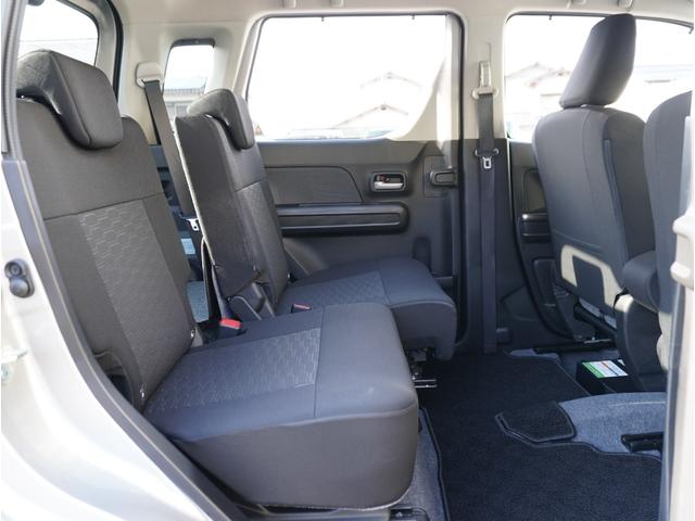 �y�X���C�h���V�[�g�z�V�[�g�͑O���ɃX���C�h���邱�Ƃ��ł��A�V�[�g��|�����Ɏ��[�X�y�[�X���L�����邱�Ƃ��ł��܂��I