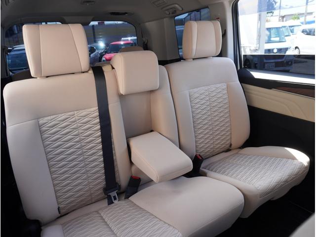 デリカＤ：５ Ｐ　追従クルーズ　Ｂモニター　ＡＴハイビーム　シートヒーター　電動シ－ト　寒冷地仕様　ＡＢＳ　３列　オートエアコン　ＡＳＣ　盗難防止装置　パワーウインドウ　エアバッグ　助手席エアバッグ　アルミ付き　ＬＤＰ（7枚目）