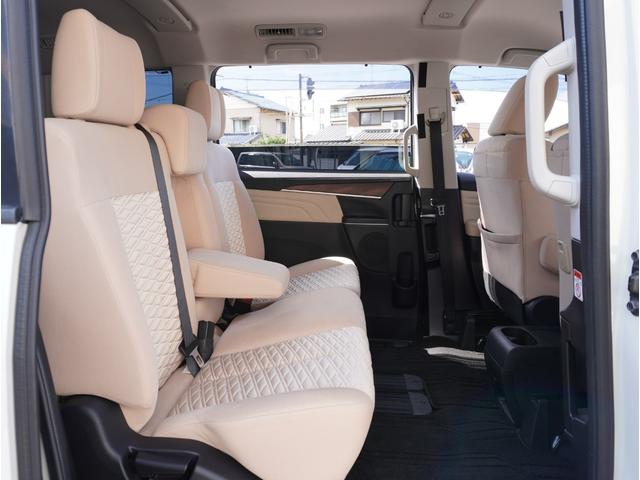 デリカＤ：５ Ｐ　追従クルーズ　Ｂモニター　ＡＴハイビーム　シートヒーター　電動シ－ト　寒冷地仕様　ＡＢＳ　３列　オートエアコン　ＡＳＣ　盗難防止装置　パワーウインドウ　エアバッグ　助手席エアバッグ　アルミ付き　ＬＤＰ（30枚目）