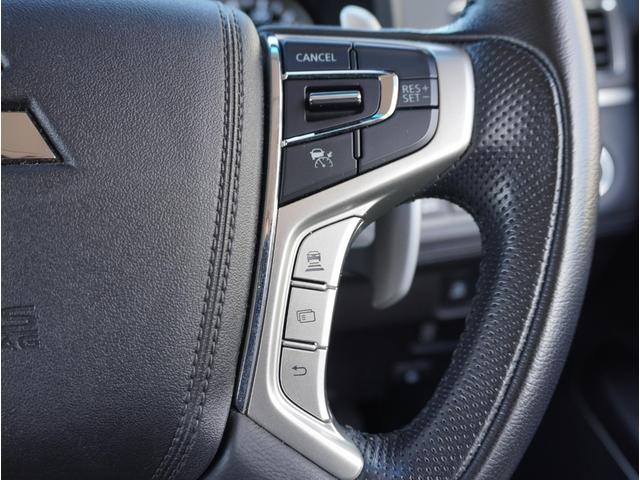 デリカＤ：５ Ｐ　追従クルーズ　Ｂモニター　ＡＴハイビーム　シートヒーター　電動シ－ト　寒冷地仕様　ＡＢＳ　３列　オートエアコン　ＡＳＣ　盗難防止装置　パワーウインドウ　エアバッグ　助手席エアバッグ　アルミ付き　ＬＤＰ（43枚目）