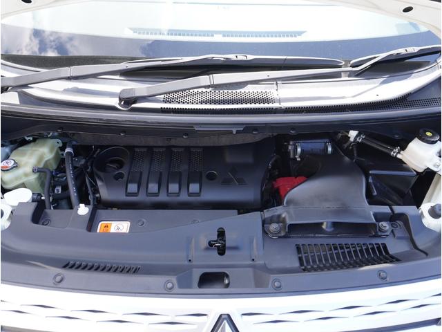 デリカＤ：５ Ｐ　追従クルーズ　Ｂモニター　ＡＴハイビーム　シートヒーター　電動シ－ト　寒冷地仕様　ＡＢＳ　３列　オートエアコン　ＡＳＣ　盗難防止装置　パワーウインドウ　エアバッグ　助手席エアバッグ　アルミ付き　ＬＤＰ（72枚目）