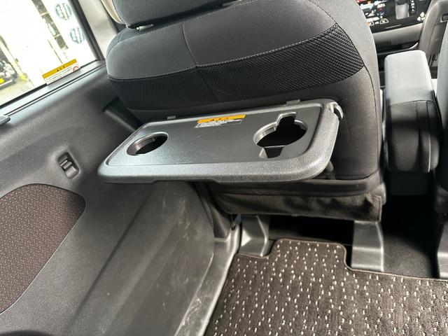 �y�h�����N�z���_�[�z�h�����N�z���_�[�͐F��ȏꏊ�ɂ���܂����e�[�u���t���ł��̂ł��H���̎����g�����������B