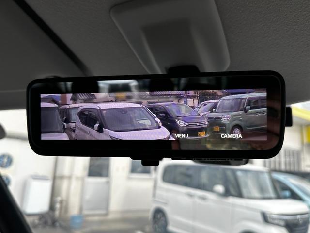 �y�f�W�^���~���[�z�㕔���Ȃ�g�����N���f��Ȃ��̂Ŏ��삪�L����܂����ו������S���ċl�ߍ��߂܂�����Ԃ͏����~���[��薾�邭�������ł���