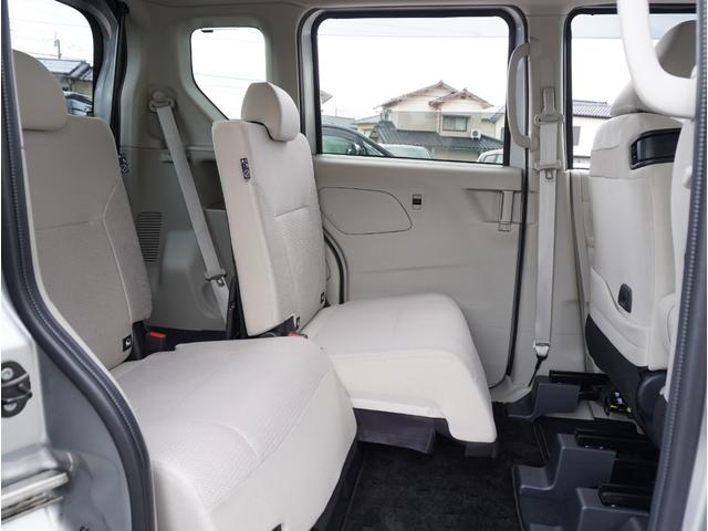 �y�X���C�h���V�[�g�z�V�[�g�͑O���ɃX���C�h���邱�Ƃ��ł��A�V�[�g��|�����Ɏ��[�X�y�[�X���L�����邱�Ƃ��ł��܂��I