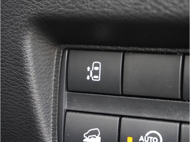 �y�d���X���C�h�h�A�z�{�^�������������ŃX���C�h�h�A�̊J���\�B�������L�[����̑�����\�B���q�l������Ă��鎞�E���肢���ς��̉ו��������Ă鎞�Ȃǔ��ɖ𗧂��܂��B