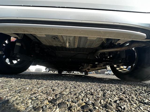 Ｎ－ＢＯＸカスタム Ｇ・Ｌホンダセンシング　ドライブレコーダー付　ベンチＳ　パワーウインドー　レーダクルーズ　Ｂモニタ　横滑防止　スマートキープッシュスタート　フルセグ地デジＴＶ　車線逸脱　運転席エアバッグ　ＡＵＴＯエアコン　ＥＴＣ付き　アルミ（24枚目）