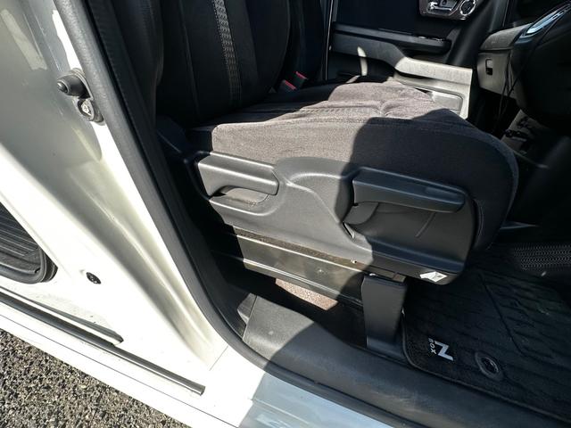 Ｎ－ＢＯＸカスタム Ｇ・Ｌホンダセンシング　ドライブレコーダー付　ベンチＳ　パワーウインドー　レーダクルーズ　Ｂモニタ　横滑防止　スマートキープッシュスタート　フルセグ地デジＴＶ　車線逸脱　運転席エアバッグ　ＡＵＴＯエアコン　ＥＴＣ付き　アルミ（33枚目）