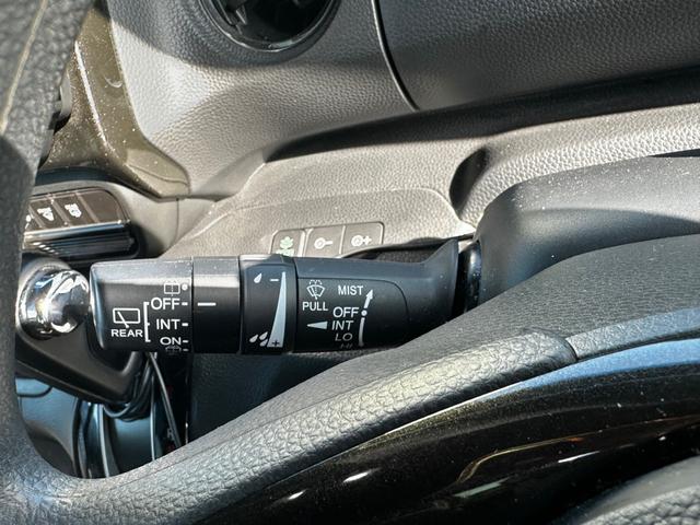 Ｎ－ＢＯＸカスタム Ｇ・Ｌホンダセンシング　ドライブレコーダー付　ベンチＳ　パワーウインドー　レーダクルーズ　Ｂモニタ　横滑防止　スマートキープッシュスタート　フルセグ地デジＴＶ　車線逸脱　運転席エアバッグ　ＡＵＴＯエアコン　ＥＴＣ付き　アルミ（44枚目）