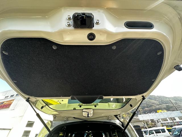 Ｎ－ＢＯＸカスタム Ｇ・Ｌホンダセンシング　ドライブレコーダー付　ベンチＳ　パワーウインドー　レーダクルーズ　Ｂモニタ　横滑防止　スマートキープッシュスタート　フルセグ地デジＴＶ　車線逸脱　運転席エアバッグ　ＡＵＴＯエアコン　ＥＴＣ付き　アルミ（73枚目）