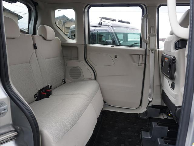 �㕔���Ȃ����R�A�Y��E�����Ɏd�グ�Ă���܂��B�������Y��Ȃ��Ԃ͋C�������ǂ��ł����A�R���f�B�V�����̂����Ԃ������ł��B�O�̃��[�U�[�����J�Ɏg���Ă����؋��ł�