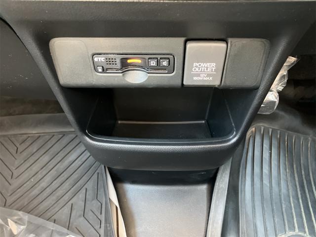 N-BOXカスタム G・Lパッケージ ETC バックカメラ 両側スライド・片側電動 ナビ TV オートライト HID スマートキー アイドリングストップ 電動格納ミラー ベンチシート CVT 盗難防止システム ABS ESC CD(32枚目)