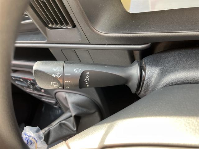 ハイゼットカーゴ クルーズ　ＭＴ　ＥＴＣ　両側スライドドア　キーレスエントリー　アイドリングストップ　電動格納ミラー　エアコン　パワーステアリング　パワーウィンドウ　運転席エアバッグ　助手席エアバッグ　ＣＤ（8枚目）