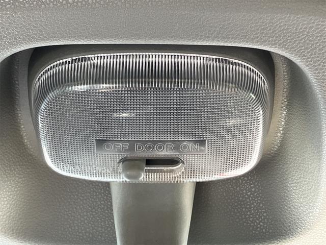 ハイゼットカーゴ クルーズ　ＭＴ　ＥＴＣ　両側スライドドア　キーレスエントリー　アイドリングストップ　電動格納ミラー　エアコン　パワーステアリング　パワーウィンドウ　運転席エアバッグ　助手席エアバッグ　ＣＤ（32枚目）