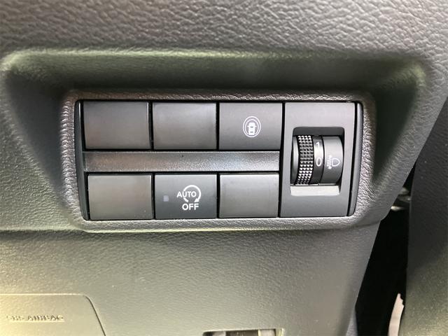 デイズ ハイウェイスター　Ｘ　全周囲カメラ　バックカメラ　クリアランスソナー　衝突被害軽減システム　オートライト　ＬＥＤヘッドランプ　スマートキー　アイドリングストップ　電動格納ミラー　ベンチシート　ＣＶＴ　盗難防止システム（9枚目）