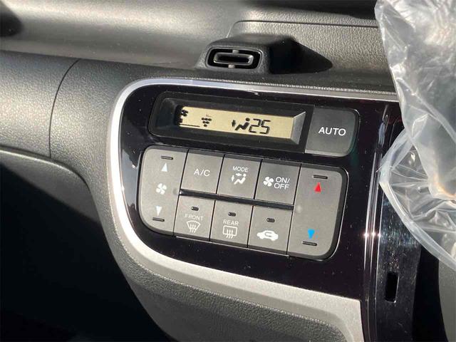 Ｎ－ＢＯＸカスタム Ｇ・Ｌパッケージ　ＥＴＣ　バックカメラ　両側スライド・片側電動　ナビ　ＴＶ　オートライト　ＨＩＤ　スマートキー　電動格納ミラー　ベンチシート　ＣＶＴ　盗難防止システム　ＡＢＳ　ＥＳＣ　ＣＤ　ＤＶＤ再生（5枚目）