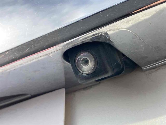 Ｎ－ＢＯＸカスタム Ｇ・Ｌパッケージ　ＥＴＣ　バックカメラ　両側スライド・片側電動　ナビ　ＴＶ　オートライト　ＨＩＤ　スマートキー　電動格納ミラー　ベンチシート　ＣＶＴ　盗難防止システム　ＡＢＳ　ＥＳＣ　ＣＤ　ＤＶＤ再生（21枚目）