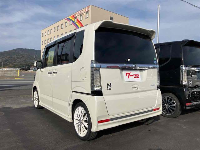 Ｎ－ＢＯＸカスタム Ｇ・Ｌパッケージ　ＥＴＣ　バックカメラ　両側スライド・片側電動　ナビ　ＴＶ　オートライト　ＨＩＤ　スマートキー　電動格納ミラー　ベンチシート　ＣＶＴ　盗難防止システム　ＡＢＳ　ＥＳＣ　ＣＤ　ＤＶＤ再生（23枚目）