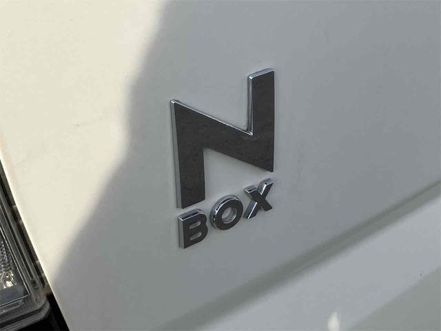 Ｎ－ＢＯＸカスタム Ｇ・Ｌパッケージ　ＥＴＣ　バックカメラ　両側スライド・片側電動　ナビ　ＴＶ　オートライト　ＨＩＤ　スマートキー　電動格納ミラー　ベンチシート　ＣＶＴ　盗難防止システム　ＡＢＳ　ＥＳＣ　ＣＤ　ＤＶＤ再生（25枚目）