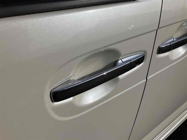 Ｎ－ＢＯＸカスタム Ｇ・Ｌパッケージ　ＥＴＣ　バックカメラ　両側スライド・片側電動　ナビ　ＴＶ　オートライト　ＨＩＤ　スマートキー　電動格納ミラー　ベンチシート　ＣＶＴ　盗難防止システム　ＡＢＳ　ＥＳＣ　ＣＤ　ＤＶＤ再生（29枚目）