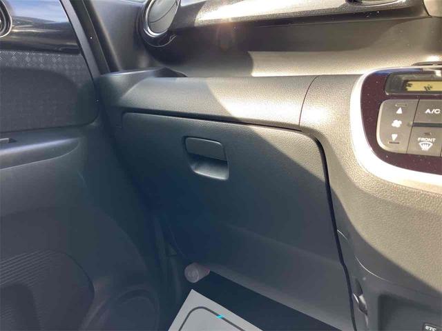 Ｎ－ＢＯＸカスタム Ｇ・Ｌパッケージ　ＥＴＣ　バックカメラ　両側スライド・片側電動　ナビ　ＴＶ　オートライト　ＨＩＤ　スマートキー　電動格納ミラー　ベンチシート　ＣＶＴ　盗難防止システム　ＡＢＳ　ＥＳＣ　ＣＤ　ＤＶＤ再生（41枚目）