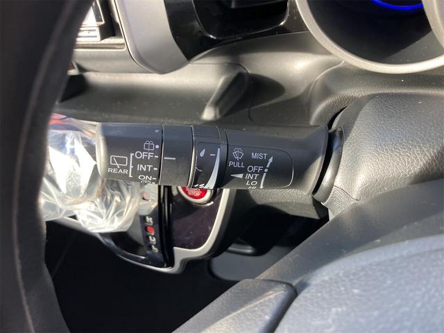 Ｎ－ＢＯＸカスタム Ｇ・Ｌパッケージ　ドライブレコーダー　ＥＴＣ　バックカメラ　両側スライド・片側電動　ナビ　ＴＶ　オートライト　ＨＩＤ　スマートキー　アイドリングストップ　電動格納ミラー　ベンチシート　ＣＶＴ　盗難防止システム　ＡＢＳ（9枚目）