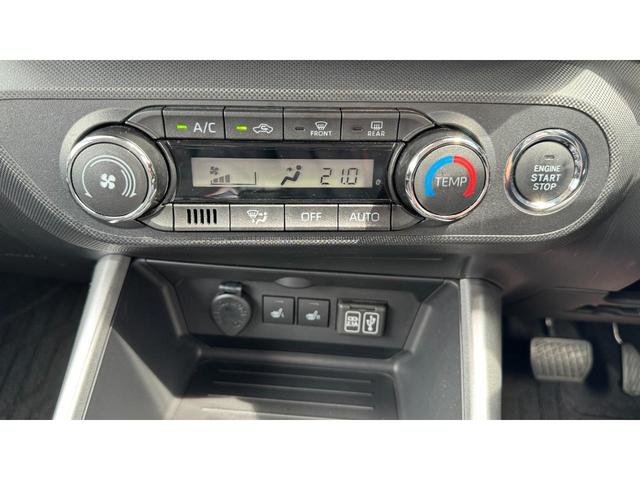 プレミアム　衝突軽減ブレーキ　クルコン　シートヒーター　フルセグ　Ｂｌｕｅｔｏｏｔｈ　Ｆ，Ｓ，Ｂカメラ(17枚目)