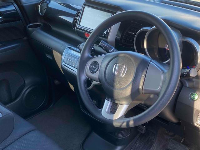 N-BOXカスタム G・Aパッケージ ETC バックカメラ 両側電動スライドドア TV 衝突被害軽減システム オートライト HID スマートキー アイドリングストップ ベンチシート CVT 盗難防止システム ABS ESC CD(8枚目)